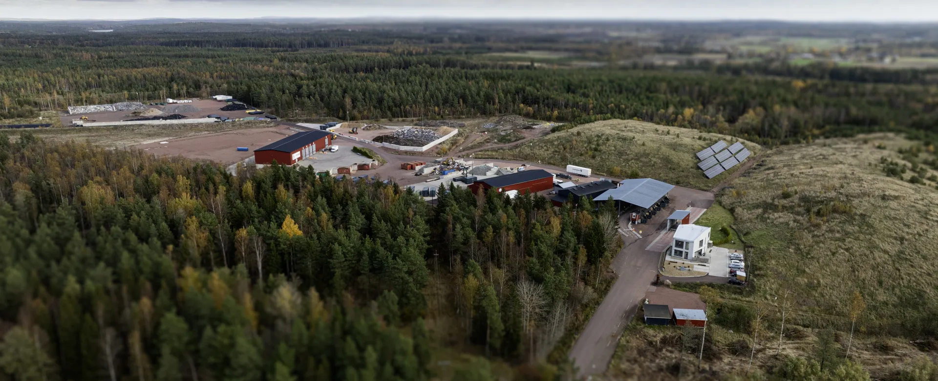 Flygfoto över Svinryggens kretsloppsanläggning på Åland.